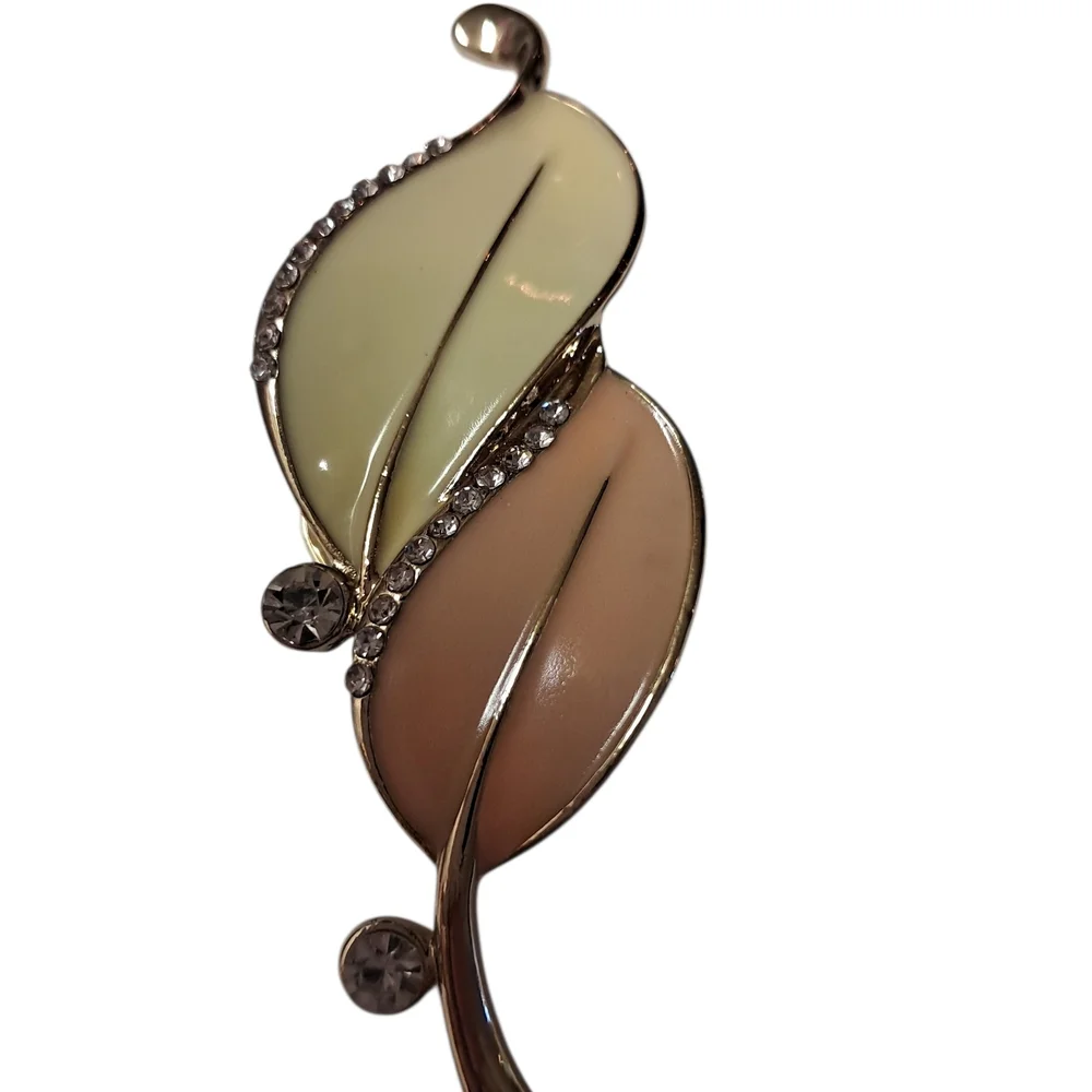 Elegant Multi-Color Brooch Set‎